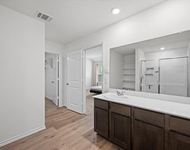 217 Redbarn - Photo Thumbnail 11