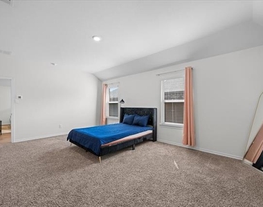 217 Redbarn - Photo Thumbnail 9