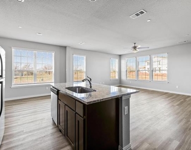 3201 Solana Circle - Photo Thumbnail 21