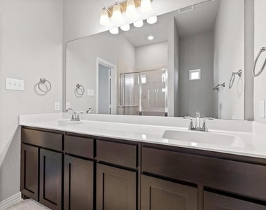 3201 Solana Circle - Photo Thumbnail 29