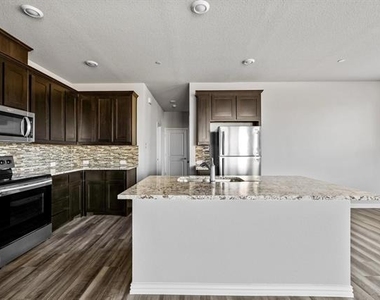 3201 Solana Circle - Photo Thumbnail 19