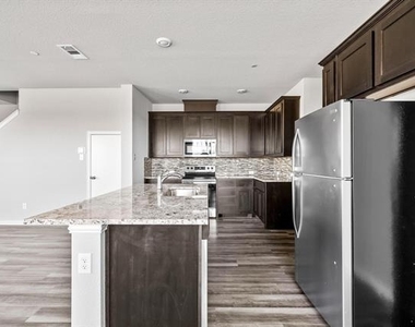 3201 Solana Circle - Photo Thumbnail 18