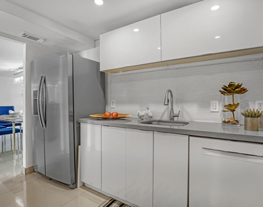 5600 N Flagler Drive - Photo Thumbnail 9