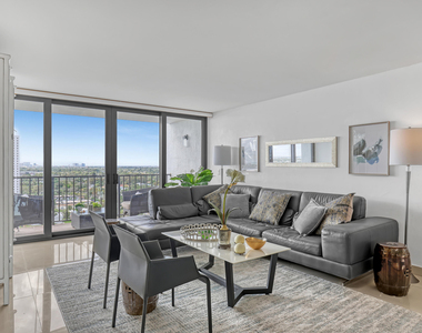 5600 N Flagler Drive - Photo Thumbnail 4