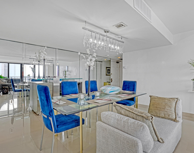 5600 N Flagler Drive - Photo Thumbnail 3