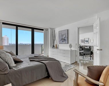 5600 N Flagler Drive - Photo Thumbnail 11
