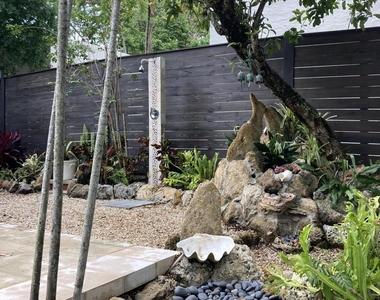824 35th Street - Photo Thumbnail 6