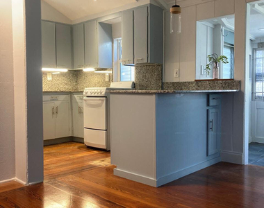 824 35th Street - Photo Thumbnail 36