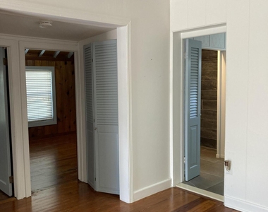 824 35th Street - Photo Thumbnail 23