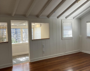 824 35th Street - Photo Thumbnail 17