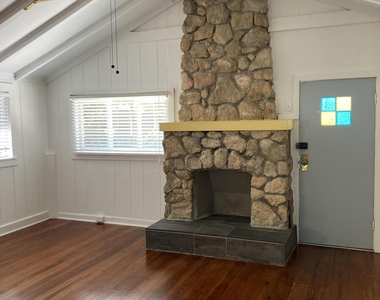 824 35th Street - Photo Thumbnail 16