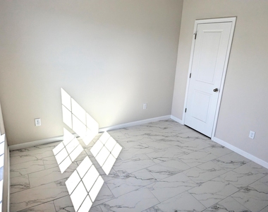 10597 Sw Vasari Way - Photo Thumbnail 4