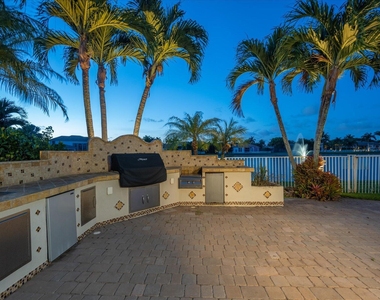 12308 Equine Lane - Photo Thumbnail 4