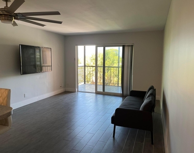 610 Tennis Club Drive - Photo Thumbnail 17