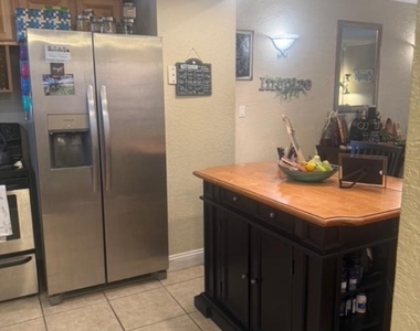 1400 Ne 57th Court - Photo Thumbnail 7