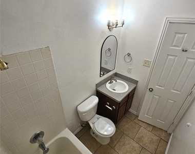1810 Wiseman Avenue - Photo Thumbnail 15