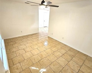 1810 Wiseman Avenue - Photo Thumbnail 7