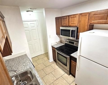 1810 Wiseman Avenue - Photo Thumbnail 3