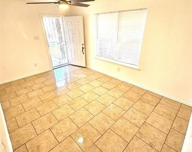 1810 Wiseman Avenue - Photo Thumbnail 9
