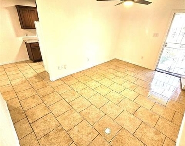 1810 Wiseman Avenue - Photo Thumbnail 8