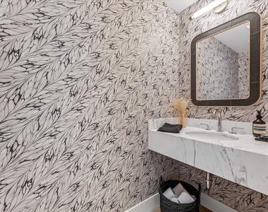 1040 Biscayne Boulevard - Photo Thumbnail 19