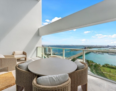 1040 Biscayne Boulevard - Photo Thumbnail 11