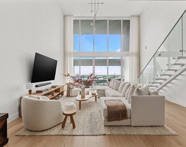1040 Biscayne Boulevard - Photo Thumbnail 6