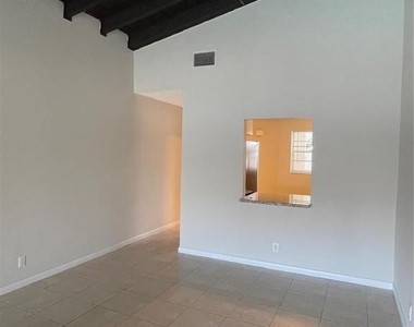 5420 Sw 25th Avenue - Photo Thumbnail 5