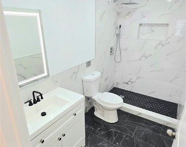 1848 Nw 55th Avenue - Photo Thumbnail 9
