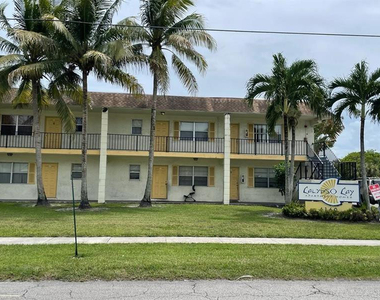 4160 Nw 21st Street - Photo Thumbnail 2