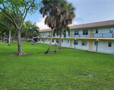 4160 Nw 21st Street - Photo Thumbnail 3