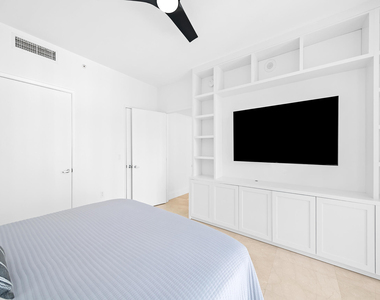 333 Las Olas Way - Photo Thumbnail 13