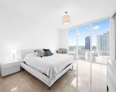 333 Las Olas Way - Photo Thumbnail 17