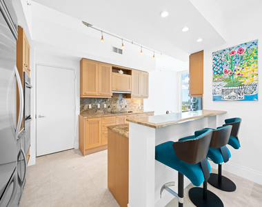 333 Las Olas Way - Photo Thumbnail 8