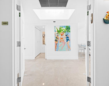 333 Las Olas Way - Photo Thumbnail 6