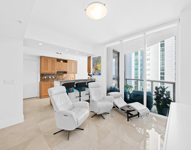 333 Las Olas Way - Photo Thumbnail 7