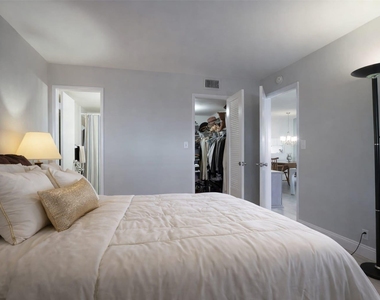 4500 N Federal Highway - Photo Thumbnail 10