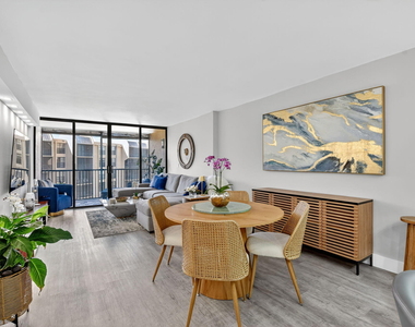 20 Royal Palm Way - Photo Thumbnail 4
