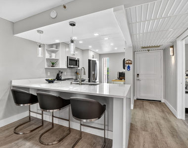 20 Royal Palm Way - Photo Thumbnail 13