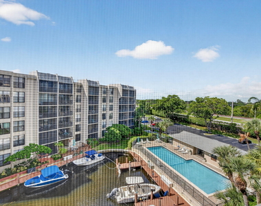 20 Royal Palm Way - Photo Thumbnail 34