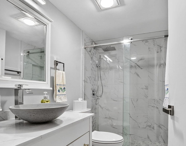 20 Royal Palm Way - Photo Thumbnail 20