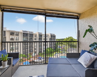 20 Royal Palm Way - Photo Thumbnail 30