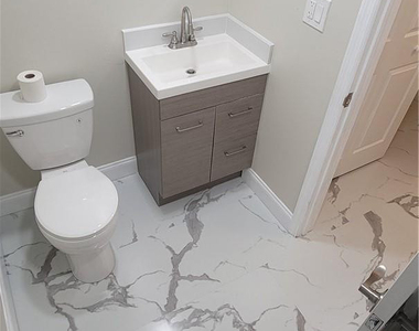 2771 Riverside Drive - Photo Thumbnail 11