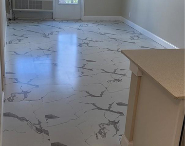 2771 Riverside Drive - Photo Thumbnail 3