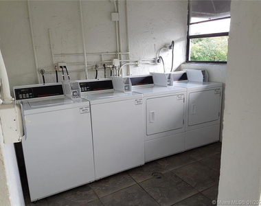2771 Riverside Drive - Photo Thumbnail 24