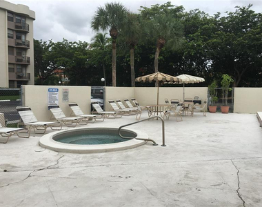 2771 Riverside Drive - Photo Thumbnail 20