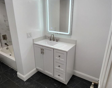3301 Spanish Moss Terrace - Photo Thumbnail 9