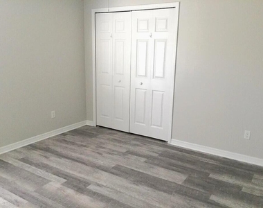 2367 Se Rock Springs Drive - Photo Thumbnail 6