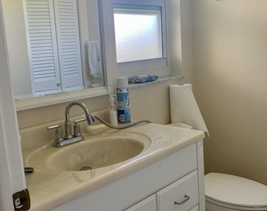 230 Ne 26th Avenue - Photo Thumbnail 26