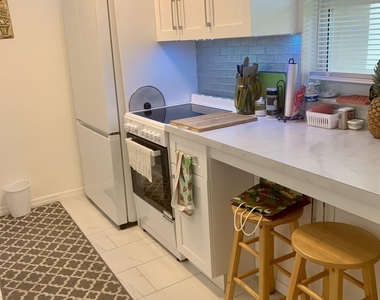 230 Ne 26th Avenue - Photo Thumbnail 29